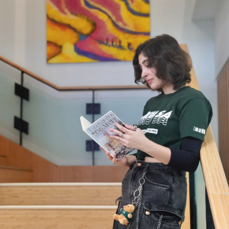 a girl reading book